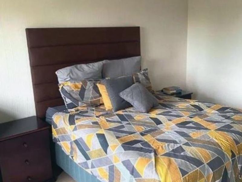 Two Bedroom Garden simplex To Let - Photo 6