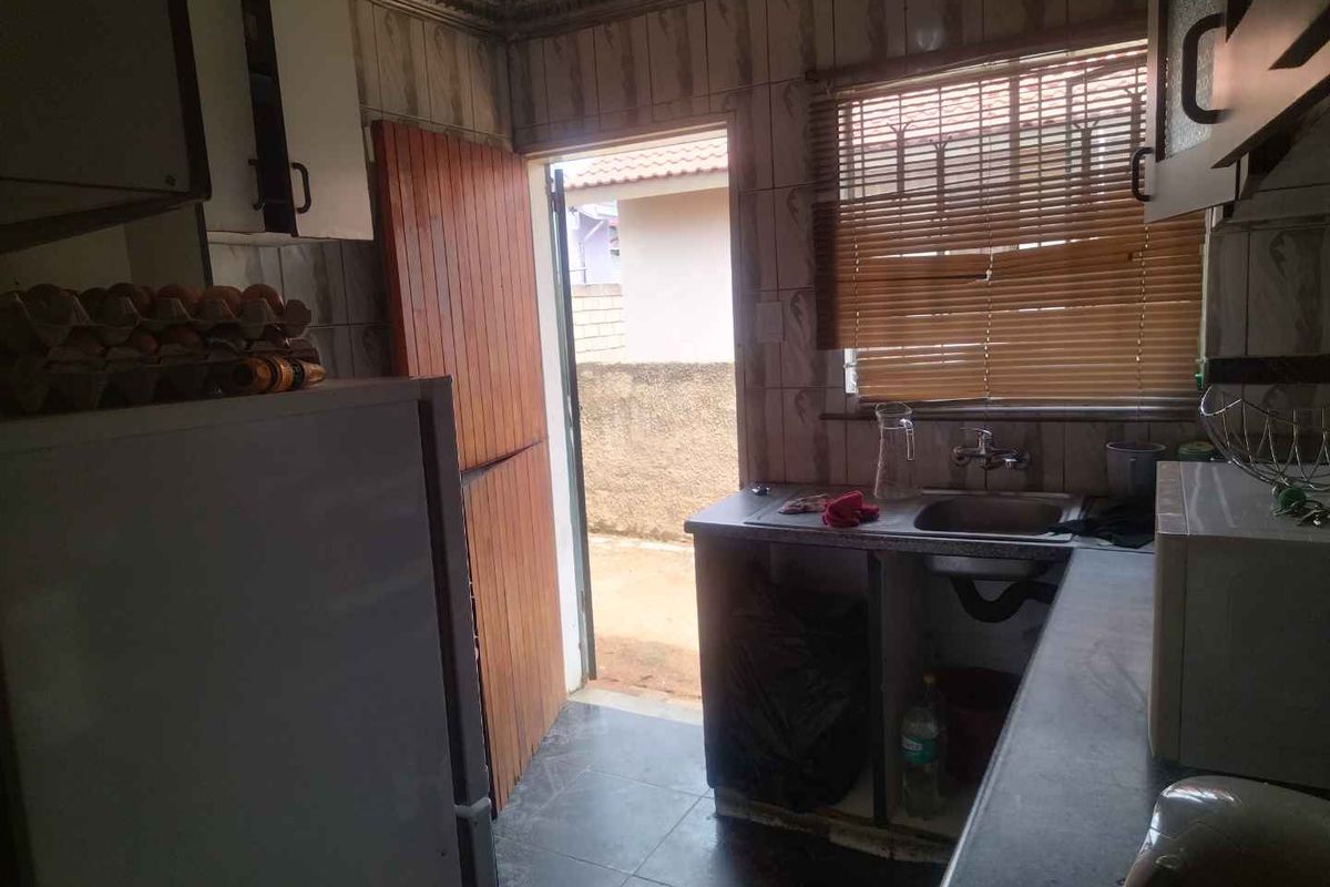 4 bedrooms house for sale in Mabopane S - Photo 4