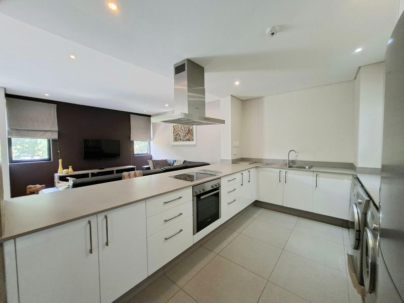 Fully Furnished 2 bed, 2 bath, 2nd floor apartment available in Parkmore - Photo 3