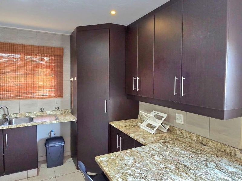 4 Bedroom Townhouse Sun Tara Park - Photo 4