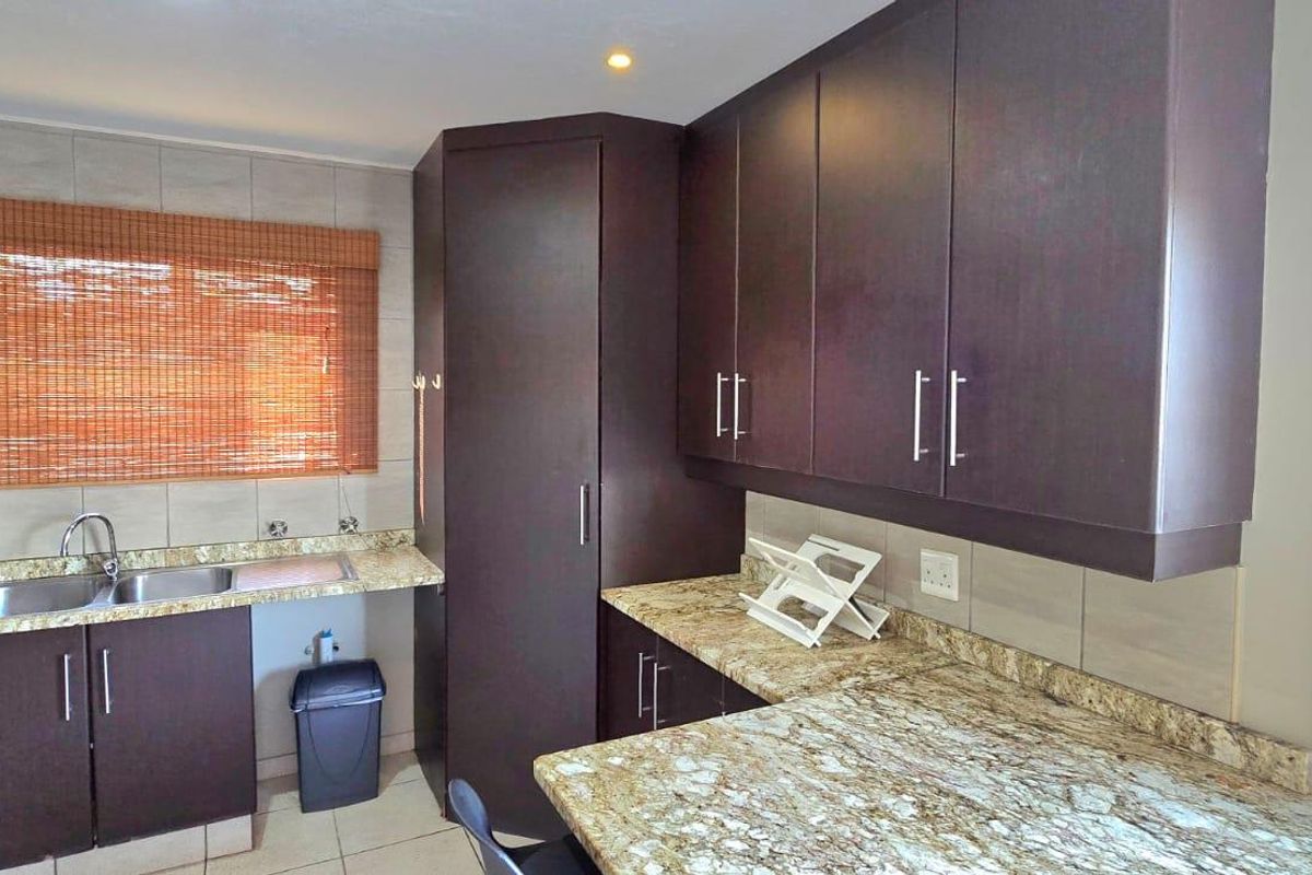 4 Bedroom Townhouse Sun Tara Park - Photo 4