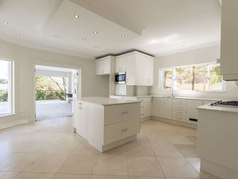 HOME WITH A DIFFERENCE - Photo 5