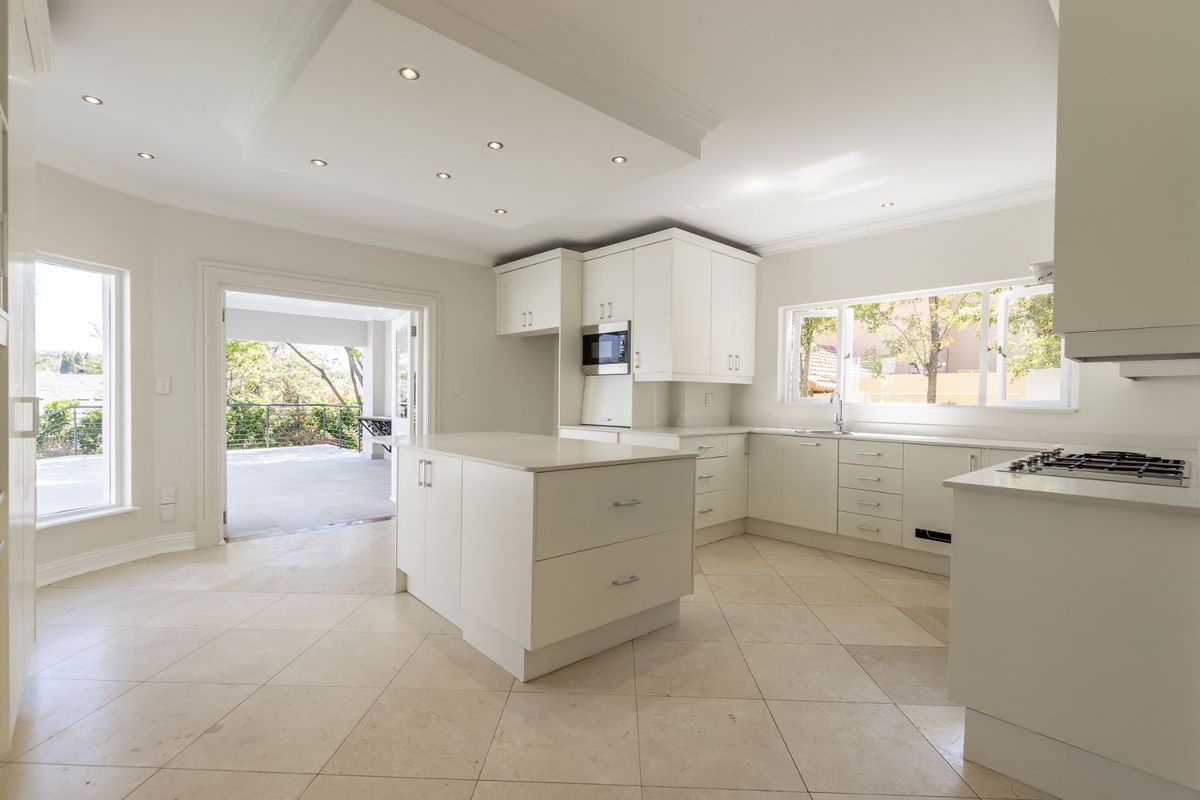 HOME WITH A DIFFERENCE - Photo 5