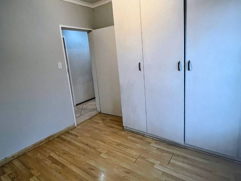 Bright Open-Plan Living Near Sandton CBD – Rent R12,000 - Photo 9