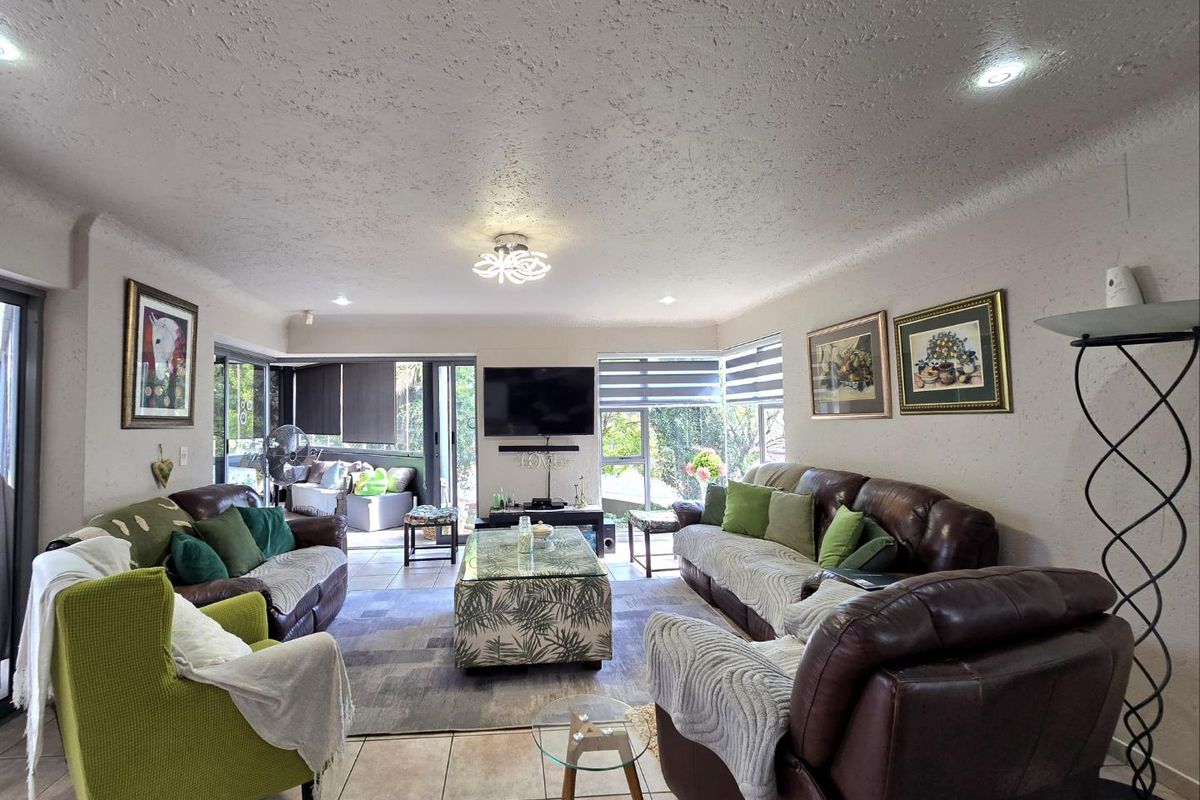 5 Bedroom House For Sale in Meyersdal Alberton - Photo 3