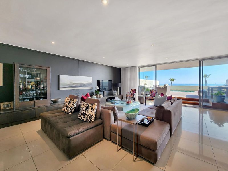 Mouille Point’s Secret Escape - Photo 7