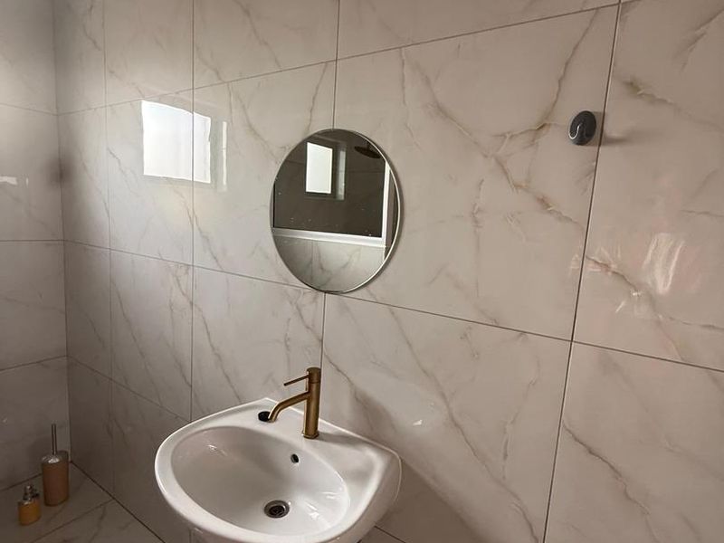 🌊MODERN 2 BEDROOM HOUSE FOR RENT | 📍DOLPHIN BEACH, WALVIS BAY ( Pelican Platz) - Photo 5