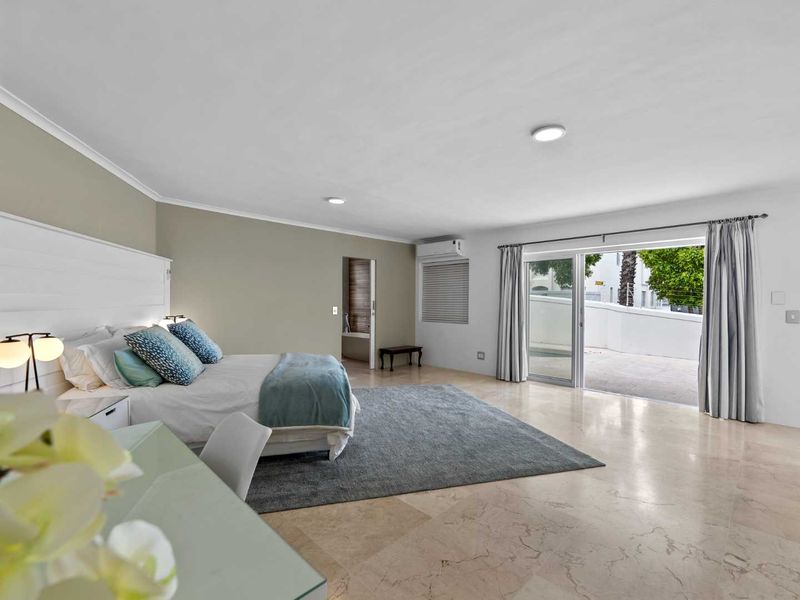 Comfortable Coastal Living in Camps Bay - Photo 6