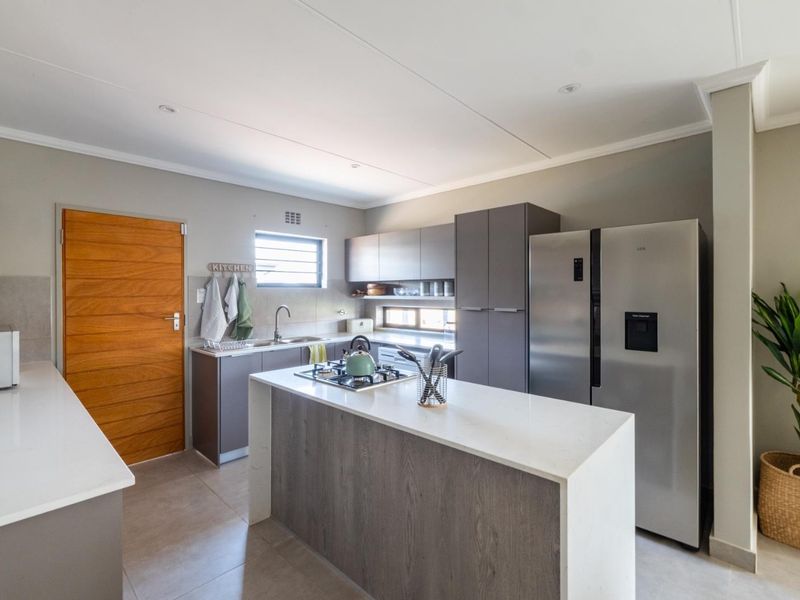 3 Bedroom House at Lion Pride Lifestyle Estate - Photo 5