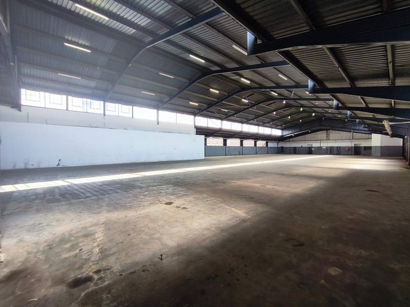 3,029m2 Warehouse To Let in Johannesburg Central - Photo 3