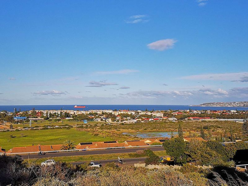 Vacant land in Hartenbos - ready for your custom build - Photo 3