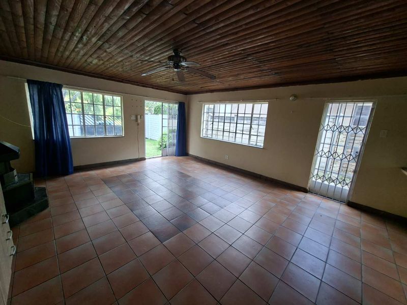 CHARMING COTTAGE - Photo 5