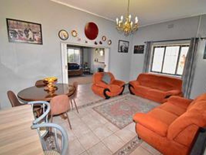 Exceptional Property Zoned Business 2 - Photo 4