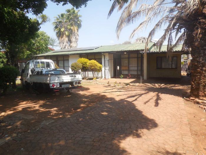 Property #2560406, House Rental Monthly in Silverton