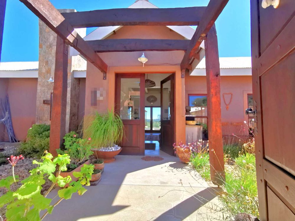 MAIN ENTRANCE INTO THE HOUSE 