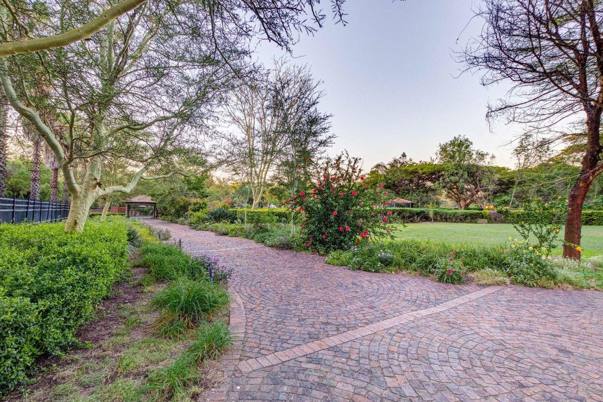 Breathtaking balinese – inspired residence - Photo 2