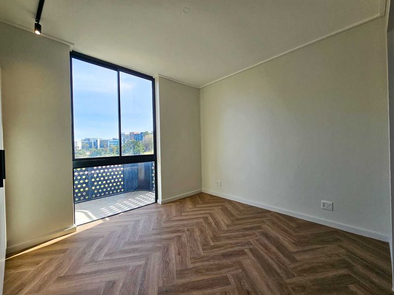 Modern 2-Bedroom Apartment in On Park - Photo 10