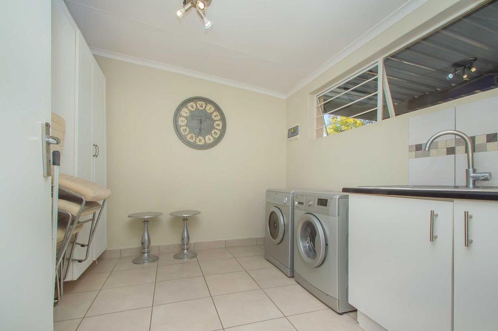 Laundry / staff room