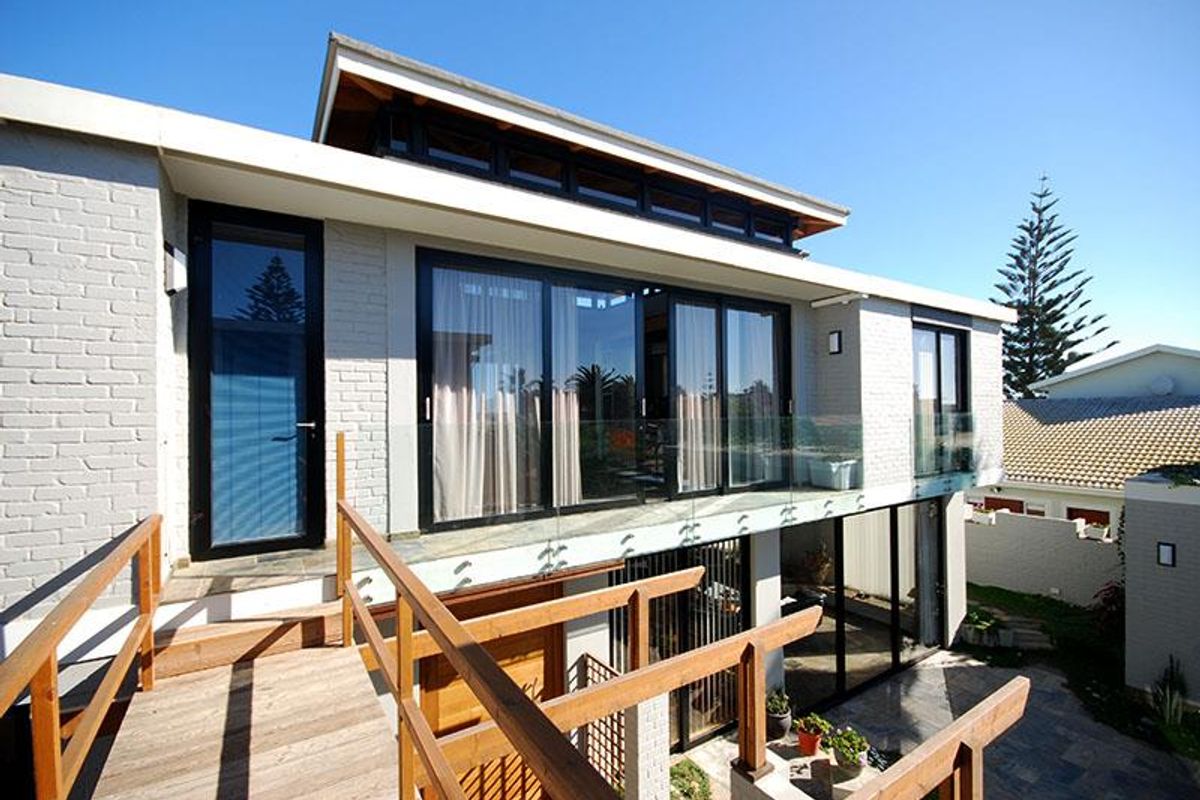 Coastal Gem with Ocean Views - Photo 3