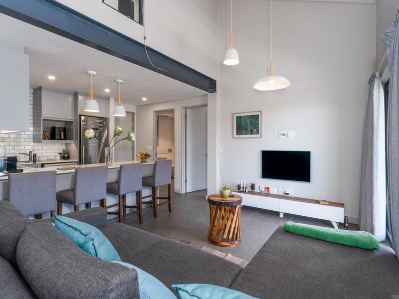 Modern 2-Bedroom Apartment with Mountain Views | The Chesterfield - Photo 4