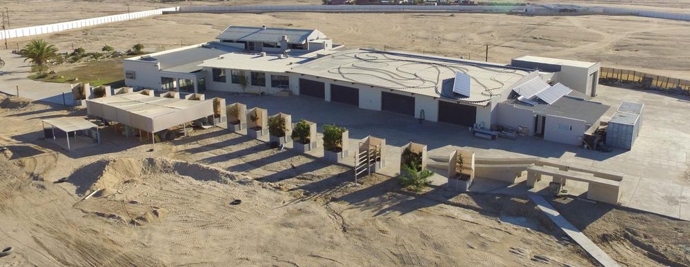 main house exterior view