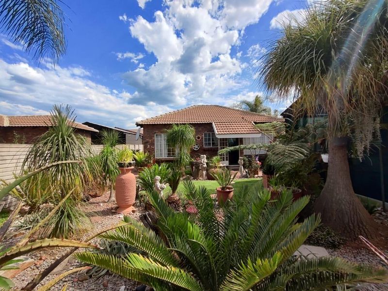 Modern 2-Bedroom Simplex for Sale in Andeon, Pretoria West – R850,000 - Photo 5