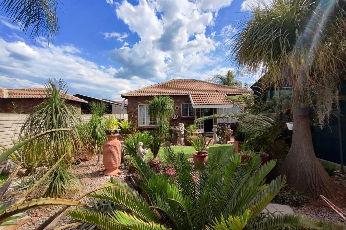 Modern 2-Bedroom Simplex for Sale in Andeon, Pretoria West – R850,000 - Photo 5