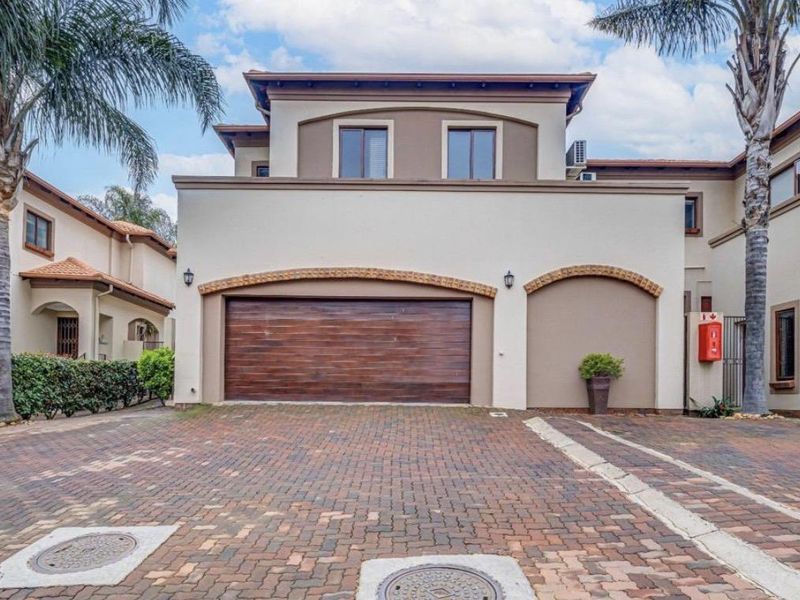 3 Bedroom Cluster in the Exclusive Murano Estate - Photo 2