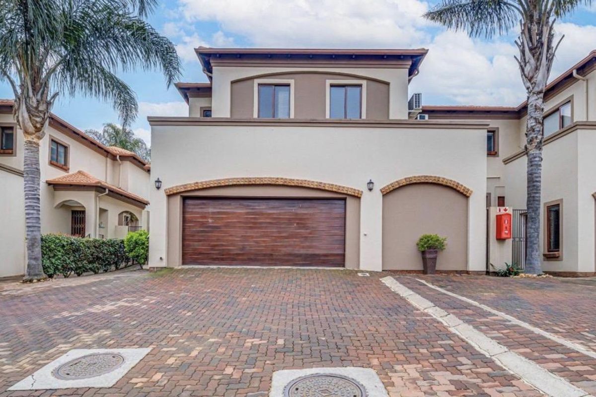 3 Bedroom Cluster in the Exclusive Murano Estate - Photo 2