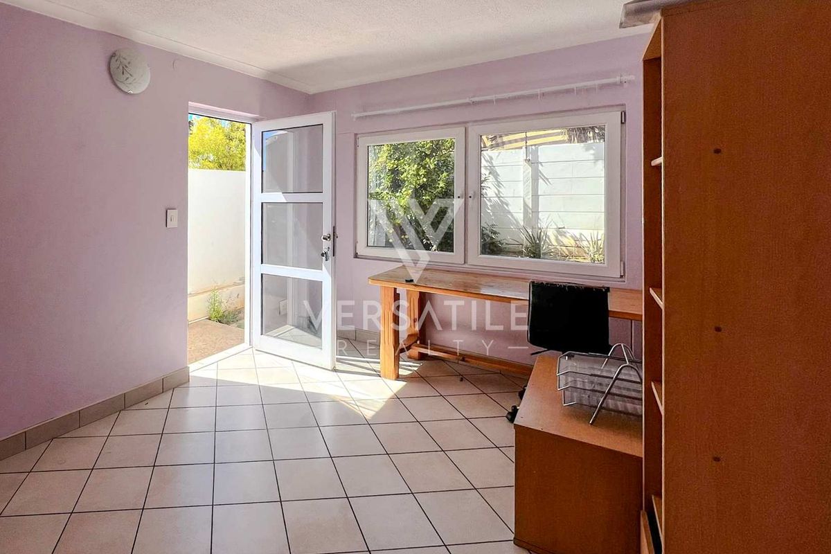 3 Bedroom House for Rent in Hochlandrand - Photo 4