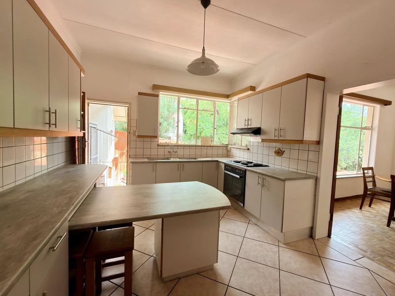 3 Bedroom House TO LET in Luxury Hill - Photo 2