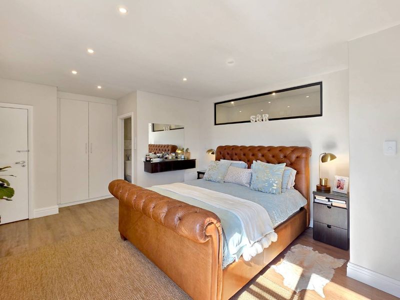 Spacious 2 Bedroom Duplex Apartment with Sunny Garden - Photo 5