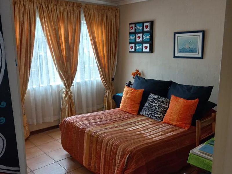 Cozy 2 bedroom unit, with one carport, available from 1 Aug - Photo 7