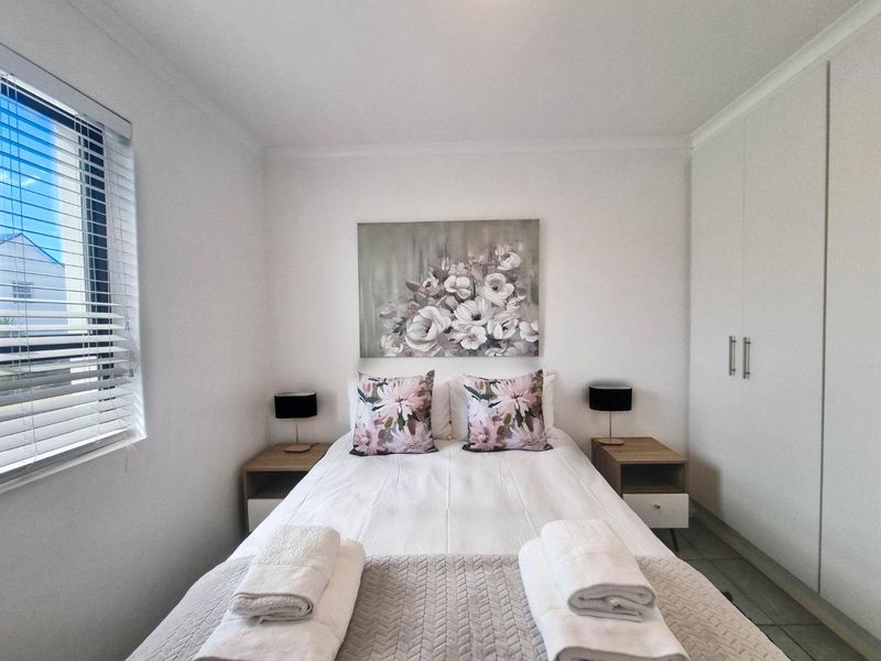 Discover Your Coastal Haven at Endeavour - Photo 8