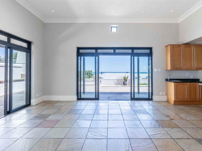 360degree Views - Golf course & Sea - Photo 8