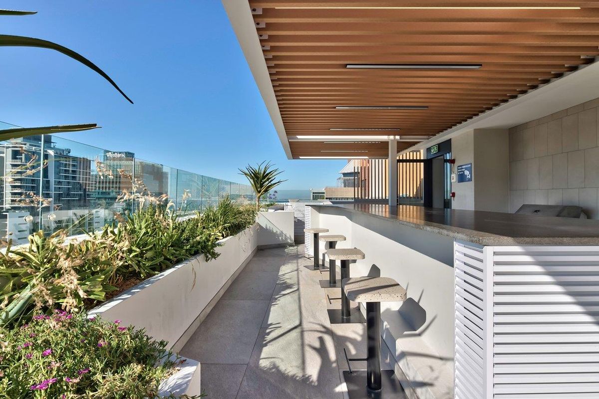 Luxury Living in the Heart of Cape Town –  Penthouse at The Rubik - Photo 2