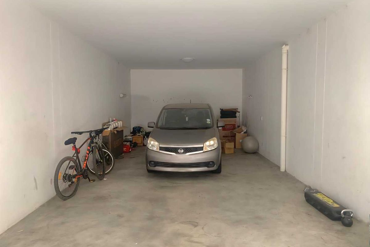 TOWNHOUSE FOR SALE - Photo 2