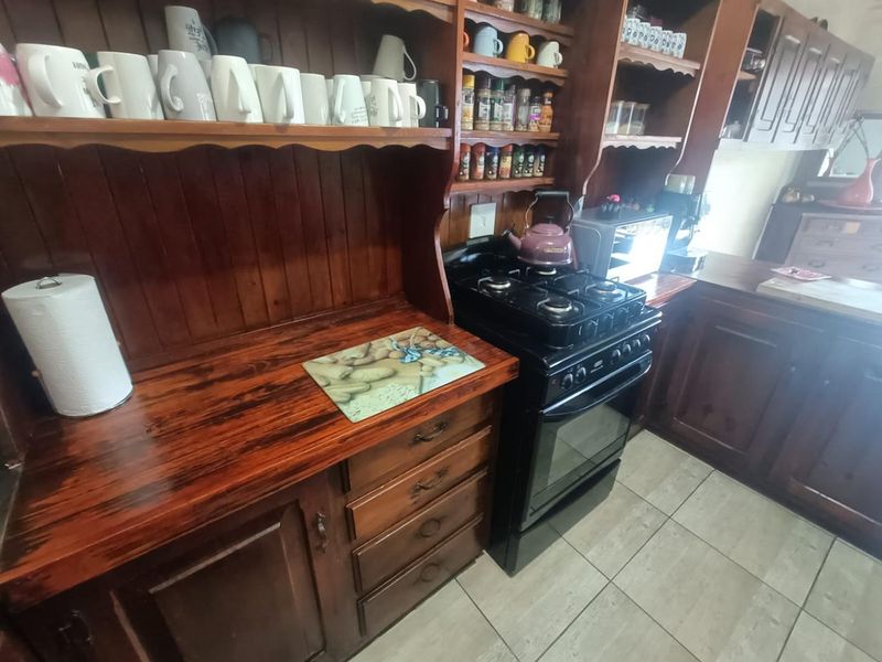 Lovely Unit for Sale in Hennopspark - Photo 6