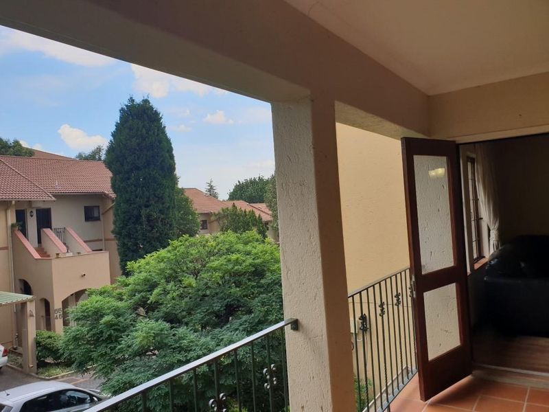 2 BEDROOM APARTMENT FOR SALE IN ATHOLL - Photo 2