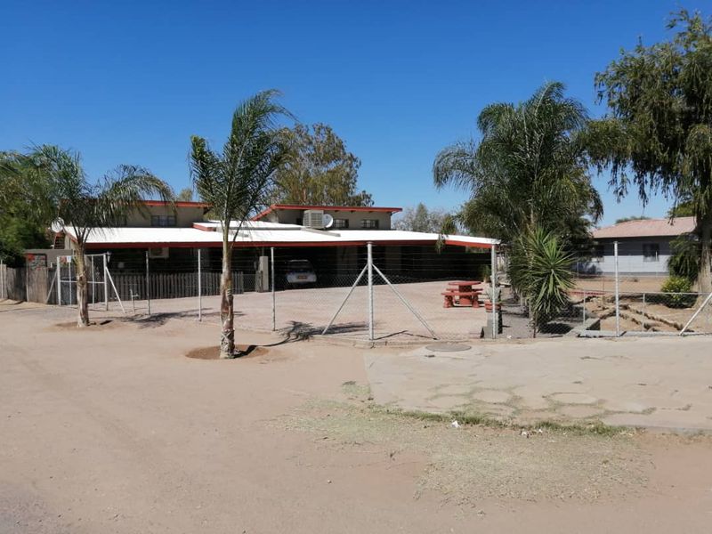 EXCELLENT INVESTMENT FOR SALE IN MARIENTAL 4 RENTAL UNITS ON ONE ERF - Photo 2