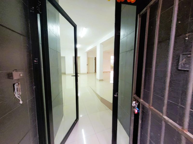 Huge potential awaits you -  Call Centre - Medical rooms, Architects offices, Accounting firms - Photo 5