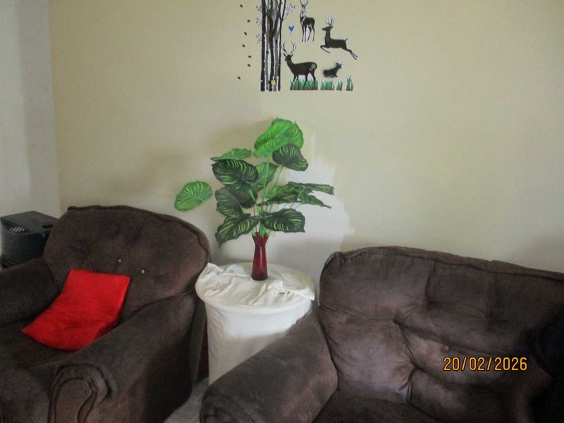 STUNNING FACE BRICK HOUSE IN RIVERSDALE - Photo 5