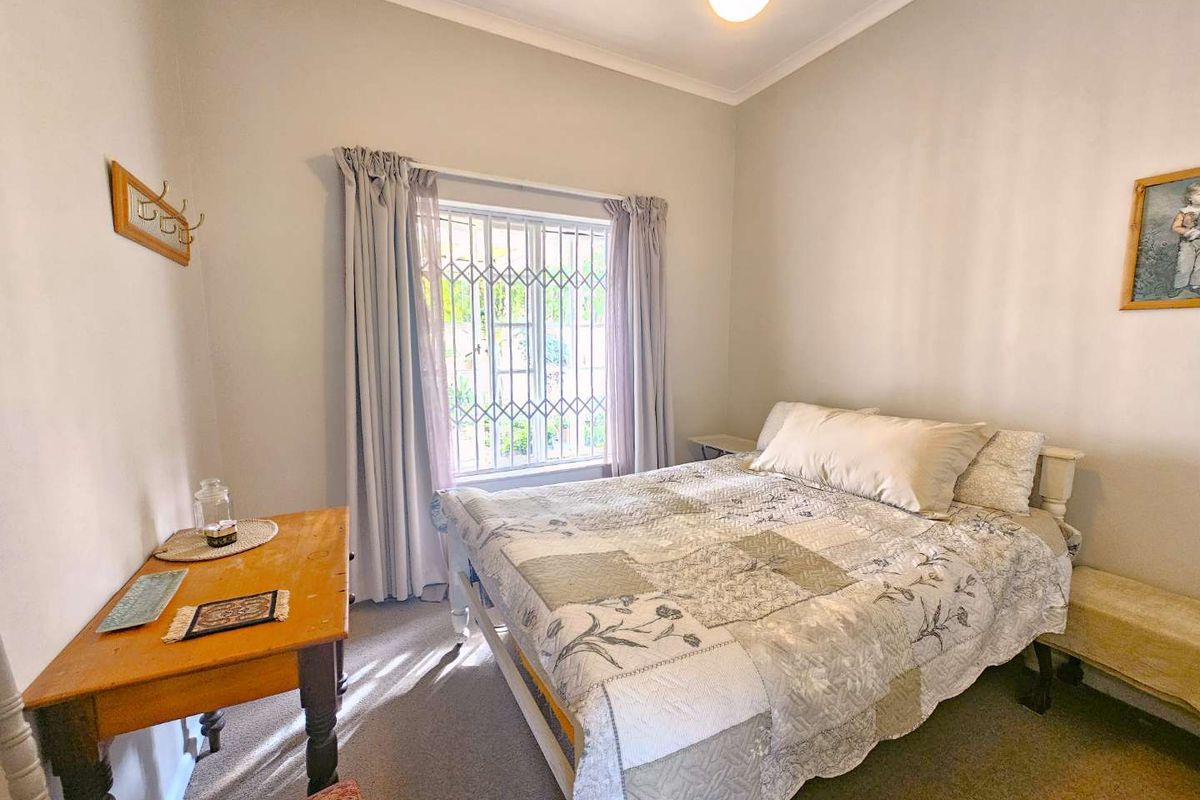 3 Bed converted to a 2 Bed Unit for more space - Photo 4