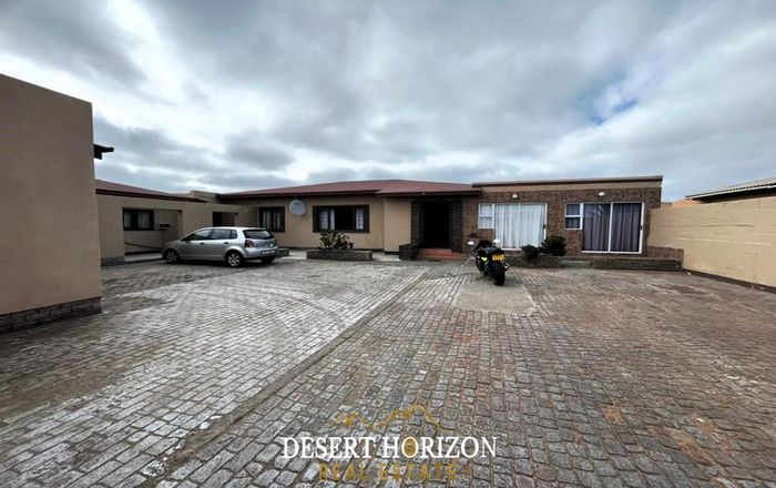 Property #2342247, House For Sale in Walvis Bay Central