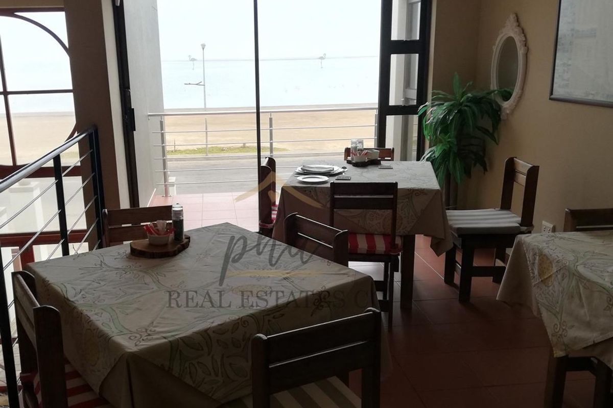 Expansive 9 bedr home with full Lagoon view with Guesthouse potential for sale in Walvis Bay for N$12 550 000.00 - Photo 2