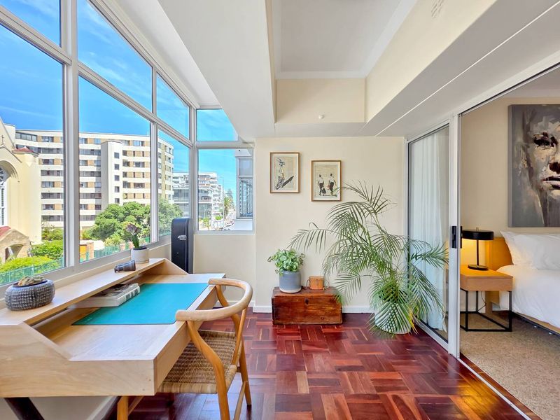 Above the Crowd ! - Photo 10