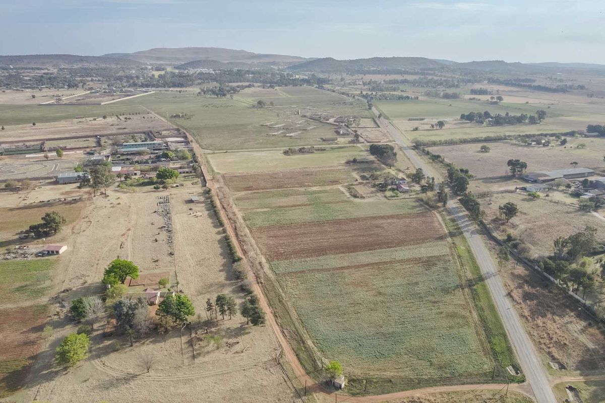 Prime Development Land: 27.75 Hectares Near Eye of Africa - Photo 2