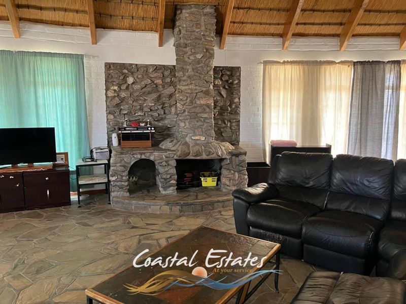 Idyllic 12-Hectare Smallholding with Stunning Views - Photo 8