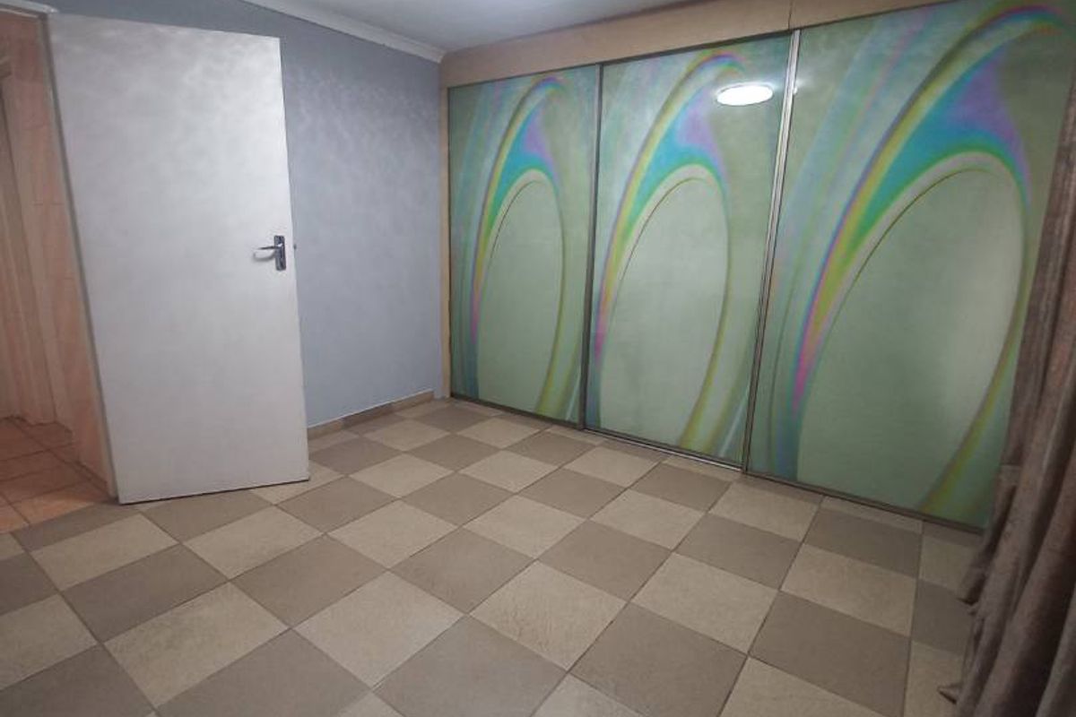 Lovely Starter Home - Photo 5