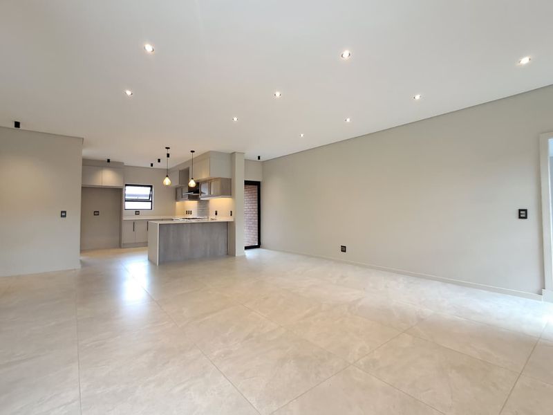 3 Bedroom Cluster in Brackenhurst - Photo 7